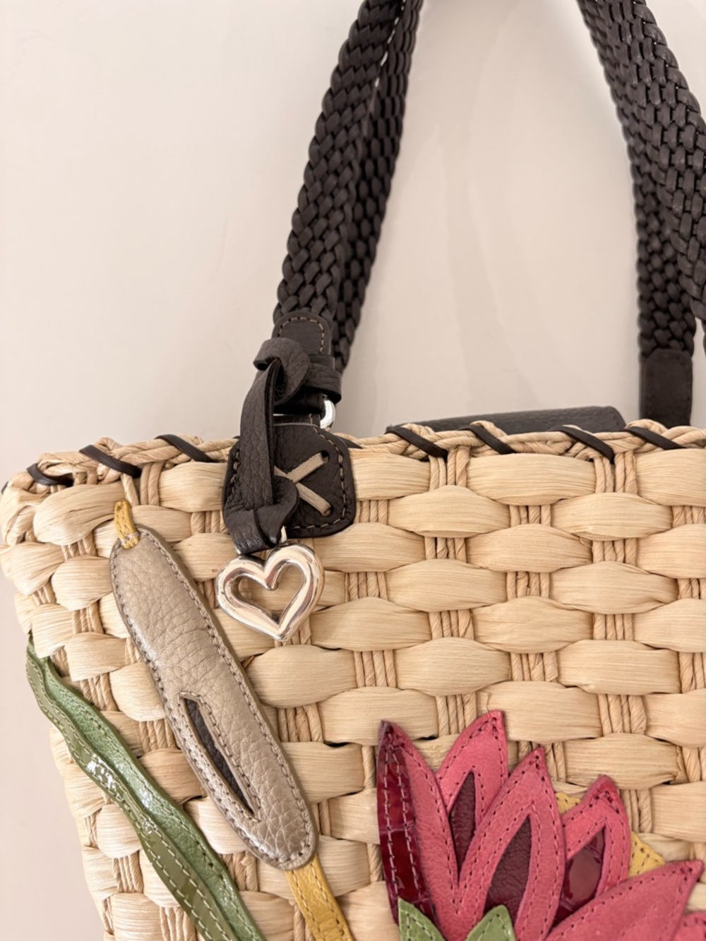 BRIGHTON Raffia Leather Floral Beach Tote Bag Coastal Vacay Natural Vacation EUC - Picture 3 of 16